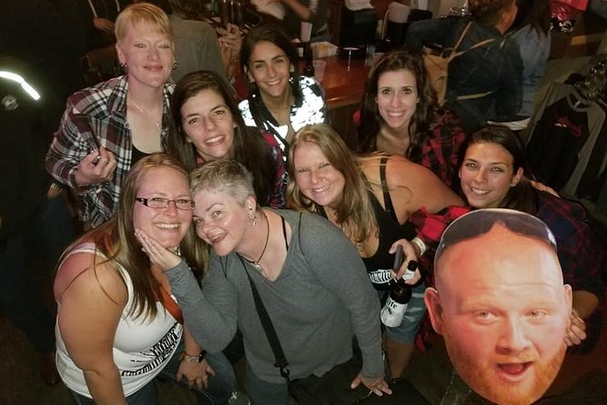 Nashvilles Honky-Tonk Walking Sightseeing Pub Crawl - Sights and Attractions
