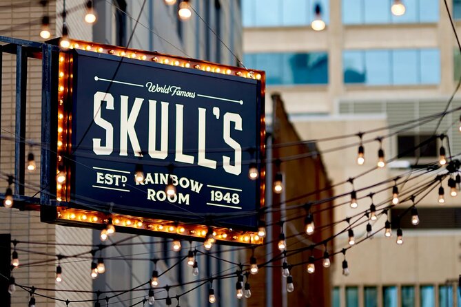 Nashvilles Lost Spirits: Murder and True Crime Haunted Pub Crawl - Navigating the Haunted Venues