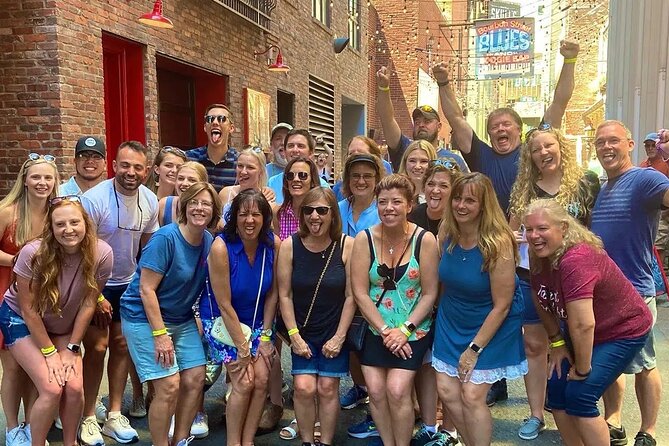Nashvilles Lost Spirits: Murder and True Crime Haunted Pub Crawl - Enhancing the Tour Experience