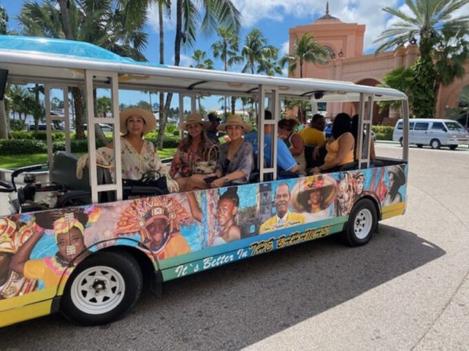 Nassau: Bahamas Culture Tour With Electric Trolley and Water - Meeting Point