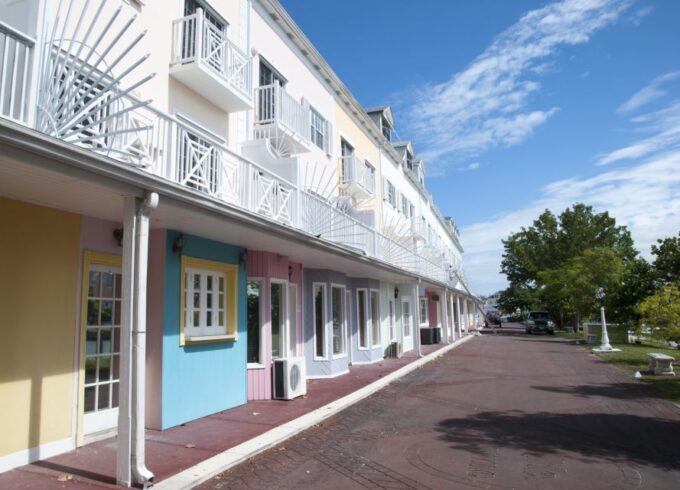 Nassau: E-Scooter Tour With Food Tasting and Local Drinks - Scooter Riding Requirements