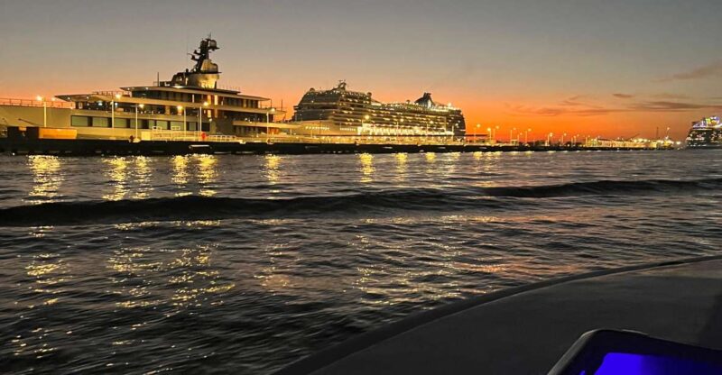 Nassau: Happy Hour Sunset Booze Cruise - Key Points