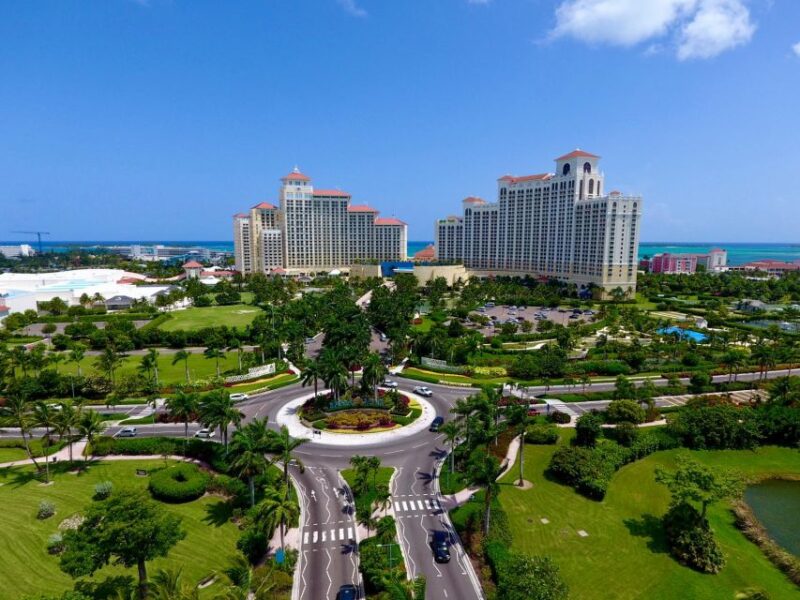 Nassau: Historic City Tour With Drink and Food Tasting - Tour Duration and Group Size