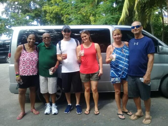 Nassau: Island Highlights Tour With Rum Tasting - Pricing and Availability