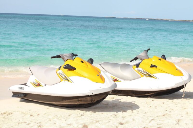 Nassau: Jet Ski Ride, Parasailing & Banana Boat Tour - Jet Ski Adventure