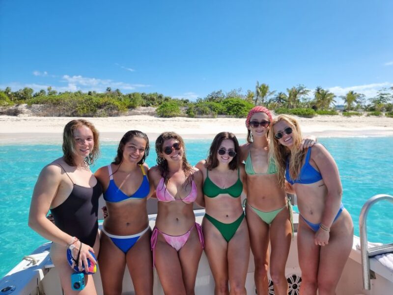 Nassau: Rose Island Swimming Pigs & Turtles Snorkeling Tour - Key Points