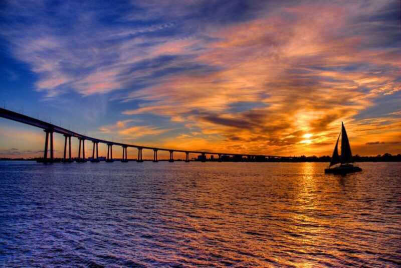 Nassau: Sail Catamaran Sunset Dinner Cruise - Dining and Drinks