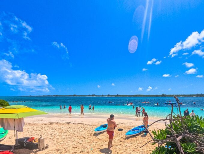 Nassau: Sun Cay Day Trip, Snorkel, Iguana Encounter, & Lunch - Guided Snorkeling Tour