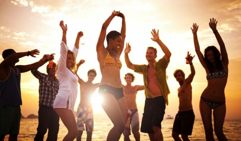 Nassau: Sunset Dinner Cruise - A Close Look at the Experience