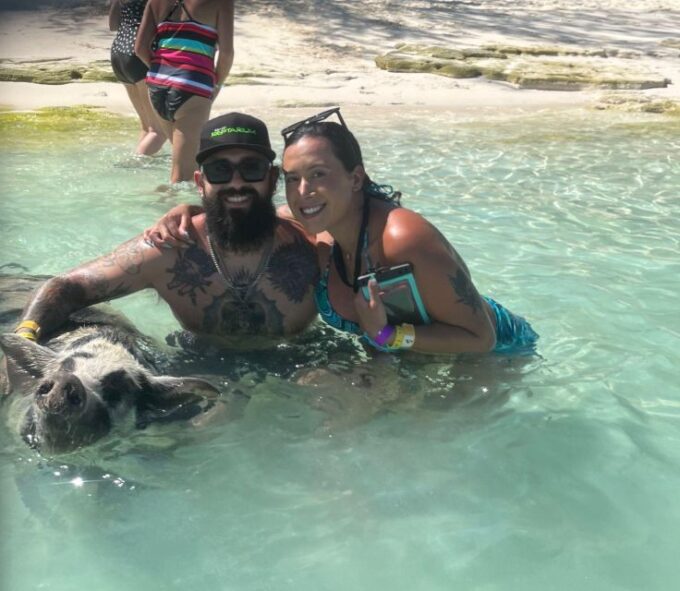Nassau: Swimming Pigs Private Boat Tour - Up to 7 Persons - Booking and Pricing