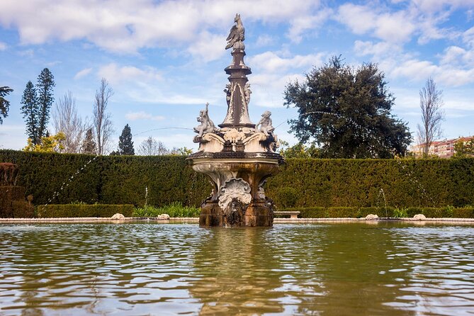 National Palace and Gardens of Queluz: E-Ticket With Audio Tour - Operating Hours and Validity