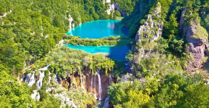 National Park Plitvice Lakes: Economy Tour - Park Entry and Guides