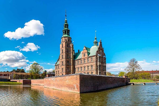 Native Walking Tour to Copenhagen - Meeting and Pickup