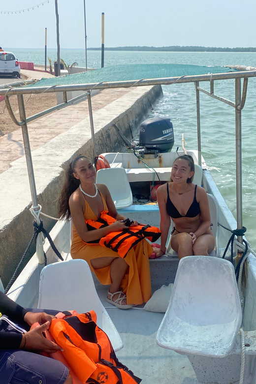 Natural Experience Rio Lagartos and Las Coloradas. - Natural Features and Experiences