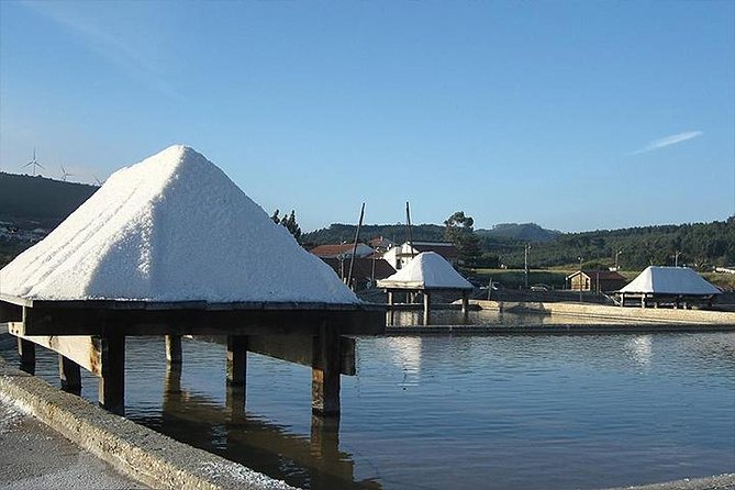 Natural Heritage, Caves, Water Springs and Salt Pans From Nazaré - Capturing Photos in Candeeiros Natural Park