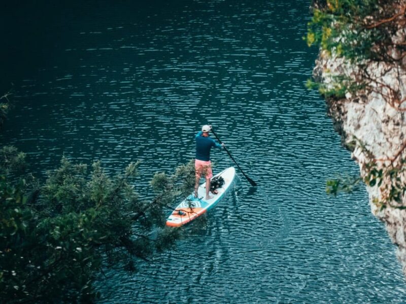Nautical: Canoe-Kayak-Paddle & Whitewater Sports - Bivouacs and Camping