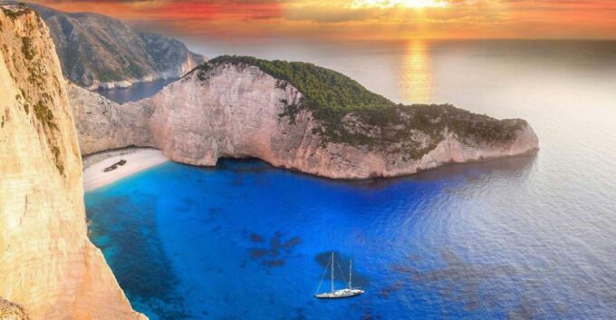Navagio Beach: Day Tour of Shipwreck Beach & the Blue Caves - Recommended Packing