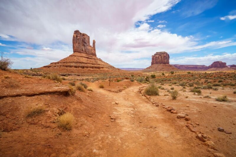 Navajo Tribal Park Monument Valley Self-Guided Driving Tour - App and Tour Features