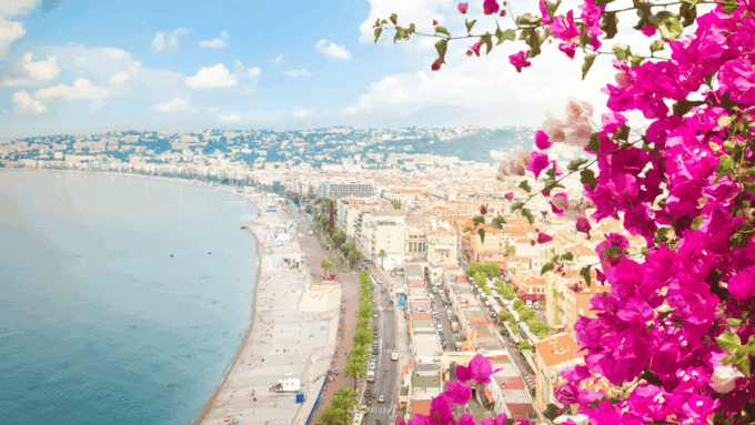 Navigating Nice: A Self-Guided Audio Tour - Taking in Belle Epoque History