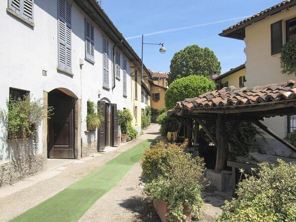 Navigli Walking Tour - Small Group Tour - Vibrant Nightlife Experience