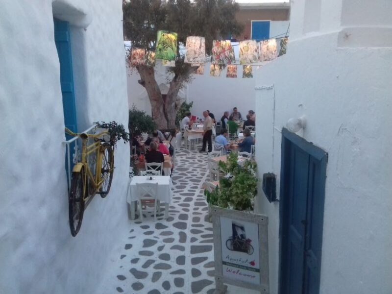 Naxos Castle Walking Tour and Sunset at the Portara - Tour Features