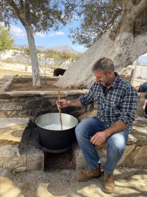 Naxos: Cheese and Wine Private Food Tour - Exploring the Aegean Wine Varieties