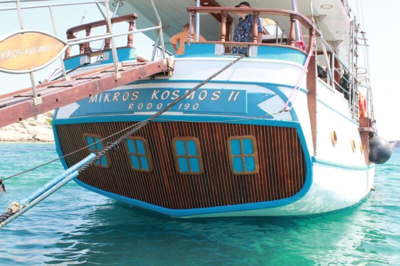 Naxos: Cruise to Rina Cave & Ano Koufonissi With BBQ Lunch - Onboard Experience