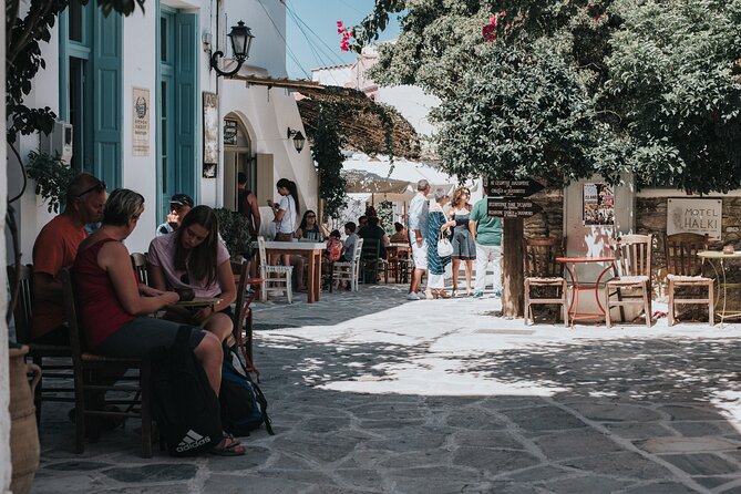 Naxos Highlights Bus Tour With Free Time for Lunch at Apeiranthos - Customizable Private Tour Upgrade