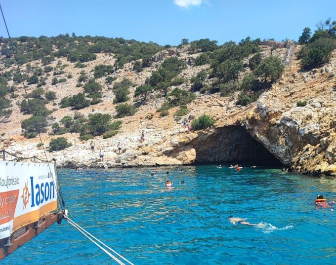Naxos: Koufonissia and Rina Cave Boat Trip With BBQ - Dining Suggestions