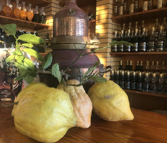 Naxos: Naxos Town Food Tour With Included Tastings and Wine - Exploring Local Food Markets