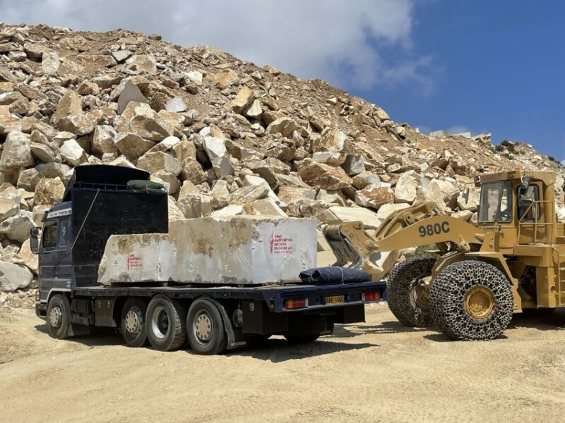 Naxos: Private Marble Quarry Visit and Sculpting Workshop - Traditional Lunch in Apiranthos