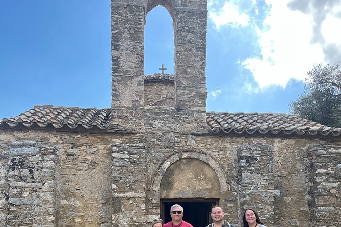 Naxos Private / Semi Private E-Bike Guided Tour Inland Methexis - Visiting the Vineyard
