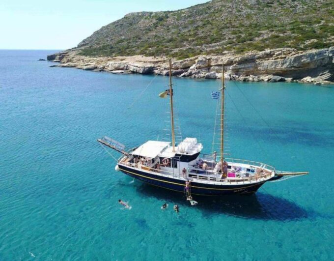Naxos: Rina Cave-Koufonisi Cruise & Rina Cave Swim With BBQ - Friendly and Attentive Crew