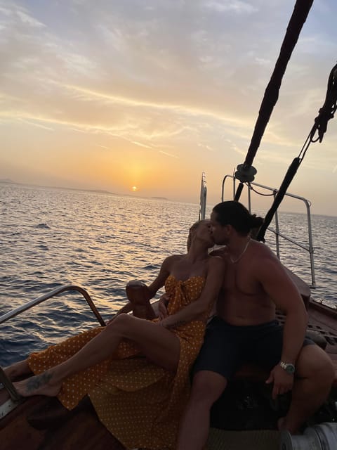 Naxos: Sunset Cruise With Wine and Snacks - Experience Highlights
