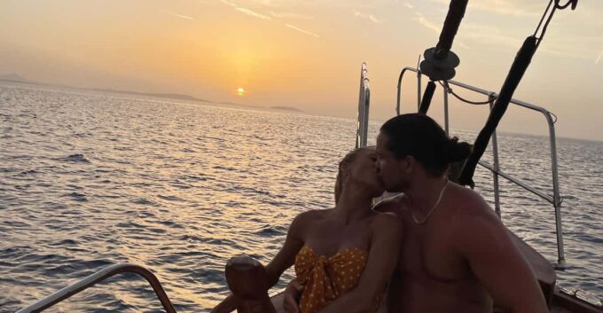 Naxos: Sunset Cruise With Wine and Snacks - Tour Schedule
