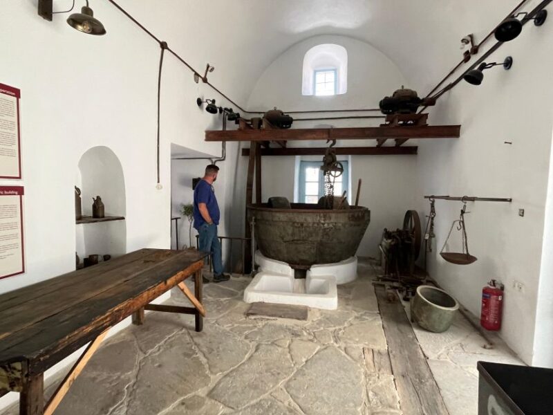 Naxos: the Mediterranean Diet Experience With Food & Drinks - Traditional Mediterranean Lunch