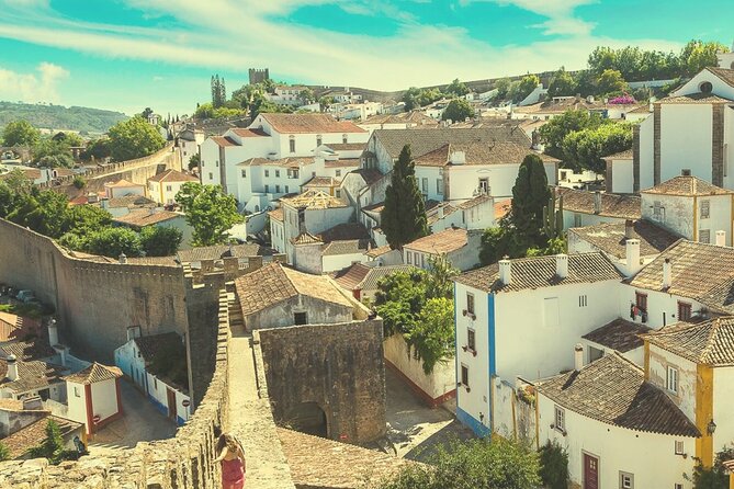 Nazareth & Óbidos - Full Day Private Tour From Lisbon by Minivan - Exploring Nazareth