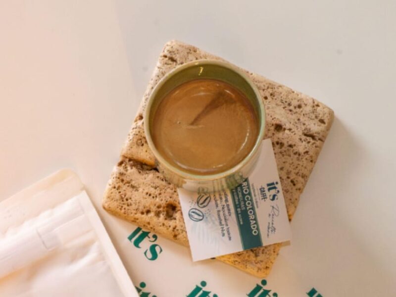 Neapolitan Coffee Tasting Experience With Pastries - Group Size and Accessibility