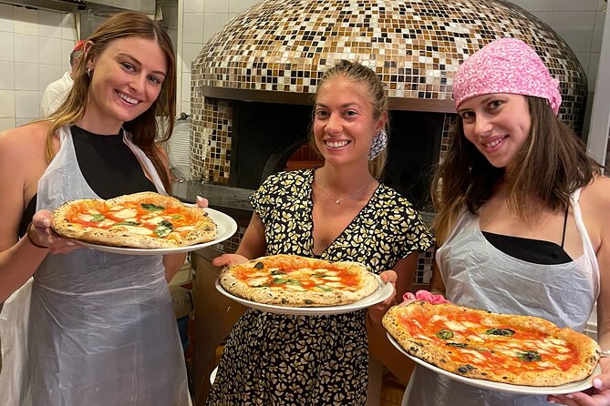 Neapolitan Pizza Making Class - Group Size and Accessibility