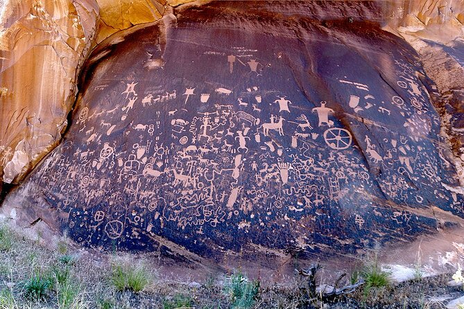 Needles Canyonlands 4X4 Jeep Tour From Moab (3 Person Minimum) - Inclusions and Exclusions
