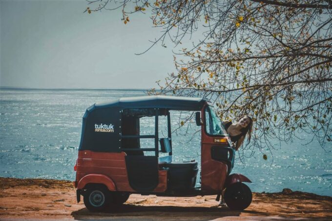 Negombo: Fishing Village Highlights Tour in a Tuk-Tuk - Local Life and Culture