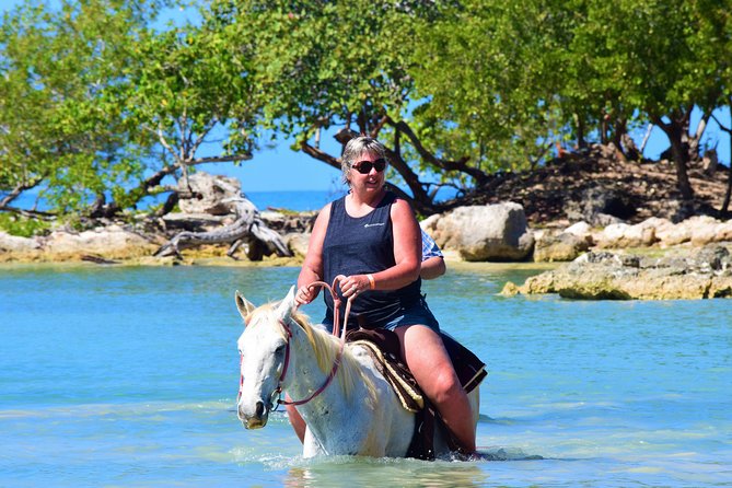Negril 45-minute Guided Horseback Ride and Swim - Inclusions and Pickup