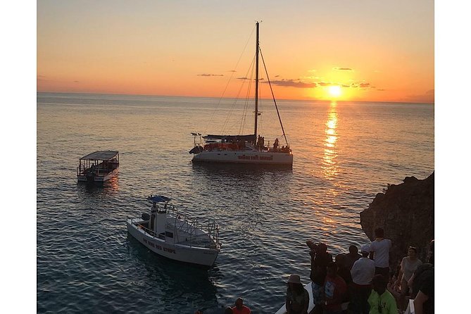 Negril Beach (Margaritaville) & Ricks Cafe Day Trip - What to Expect