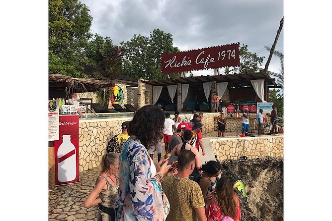 Negril Beach (Margaritaville) & Ricks Cafe Day Trip - Driver Performance