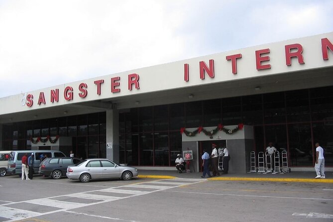 Negril Hotels Private Airport Transfer - Airport Arrival