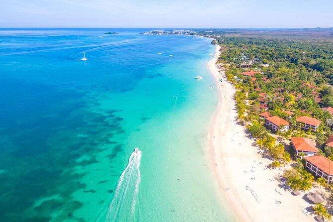 Negril Infamous Ricks Cafe & 7MILE Beach Combo From Montego Bay - Explore the Enchanting Seven Mile Beach