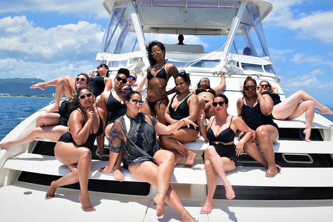 Negril Private Yacht Cruise With Finger Foods and Cocktails Included - Meeting Point and Pickup Details