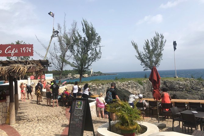 Negril Shopping And Ricks Café - Customer Reviews and Experiences