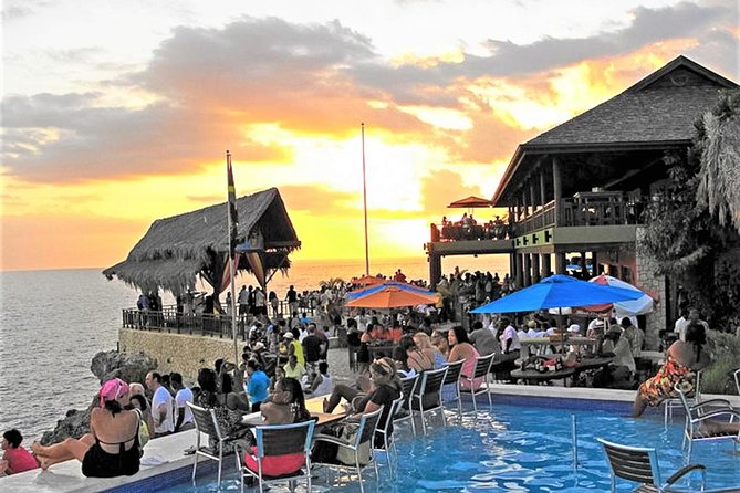 Negril Sunset Trip to Ricks Cafe From Montego Bay and Grand Palladium - Accessibility and Safety Considerations