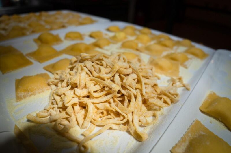 Neighborhood Shopping & Homemade Pasta ! - Booking Details